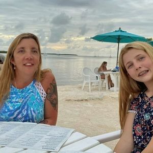 Meet your Posher, Devin